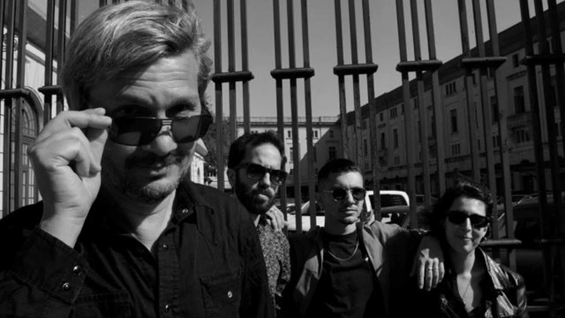 Steven Munar & The Miracle Band