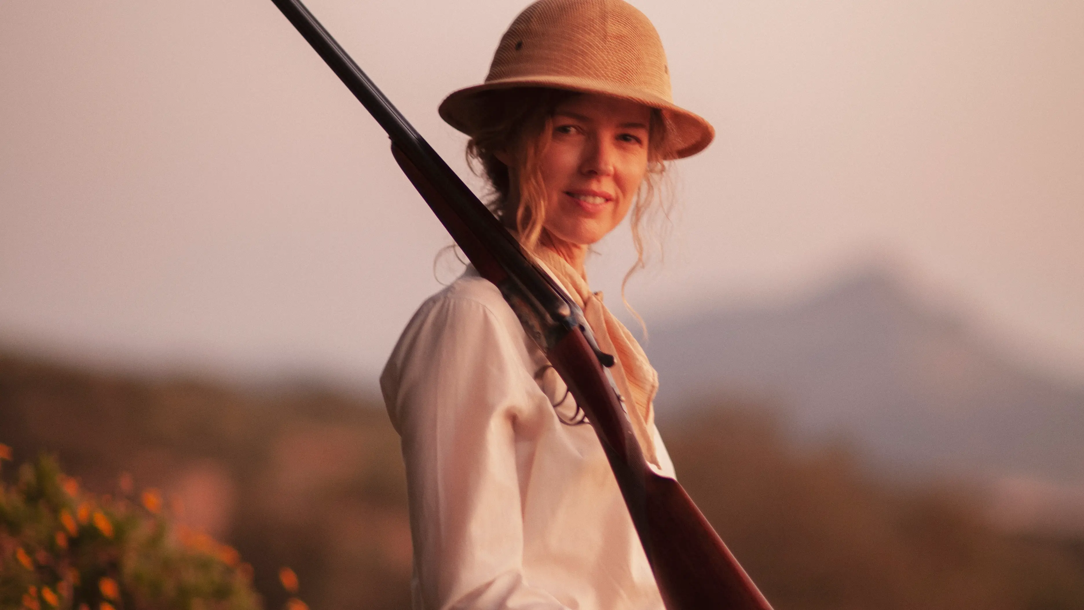 Una finca propiedad de la directora, María Pérez Sanz, sirve para recrear el África colonial de los tiempos de Blixen