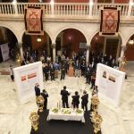 Inauguración de la muestra dedicada a la hermandad de la Cena de Sevilla