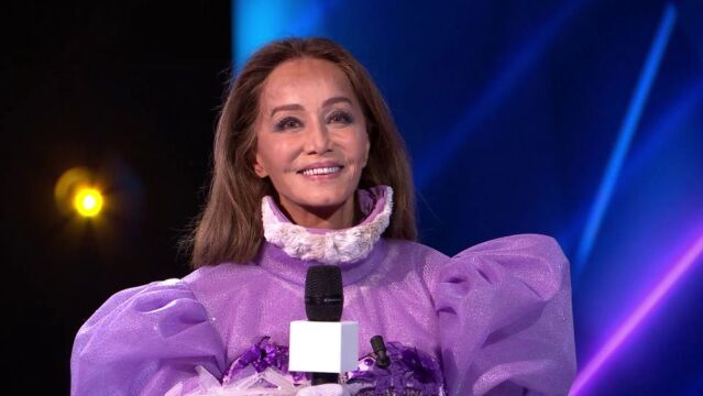 Isabel Preysler como la gata de Mask Singer