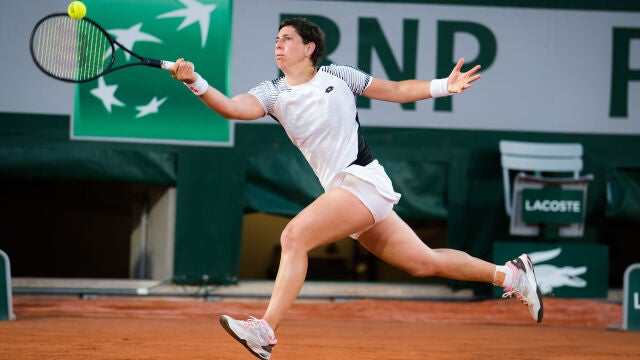 Carla Suárez, durante su partido contra Stephens en Roland Garros