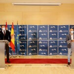 Los portavoces de los Grupos Parlamentarios Popular y Ciudadanos, Raúl de la Hoz y David Castaño, respectivamente, presentan una iniciativa parlamentaria