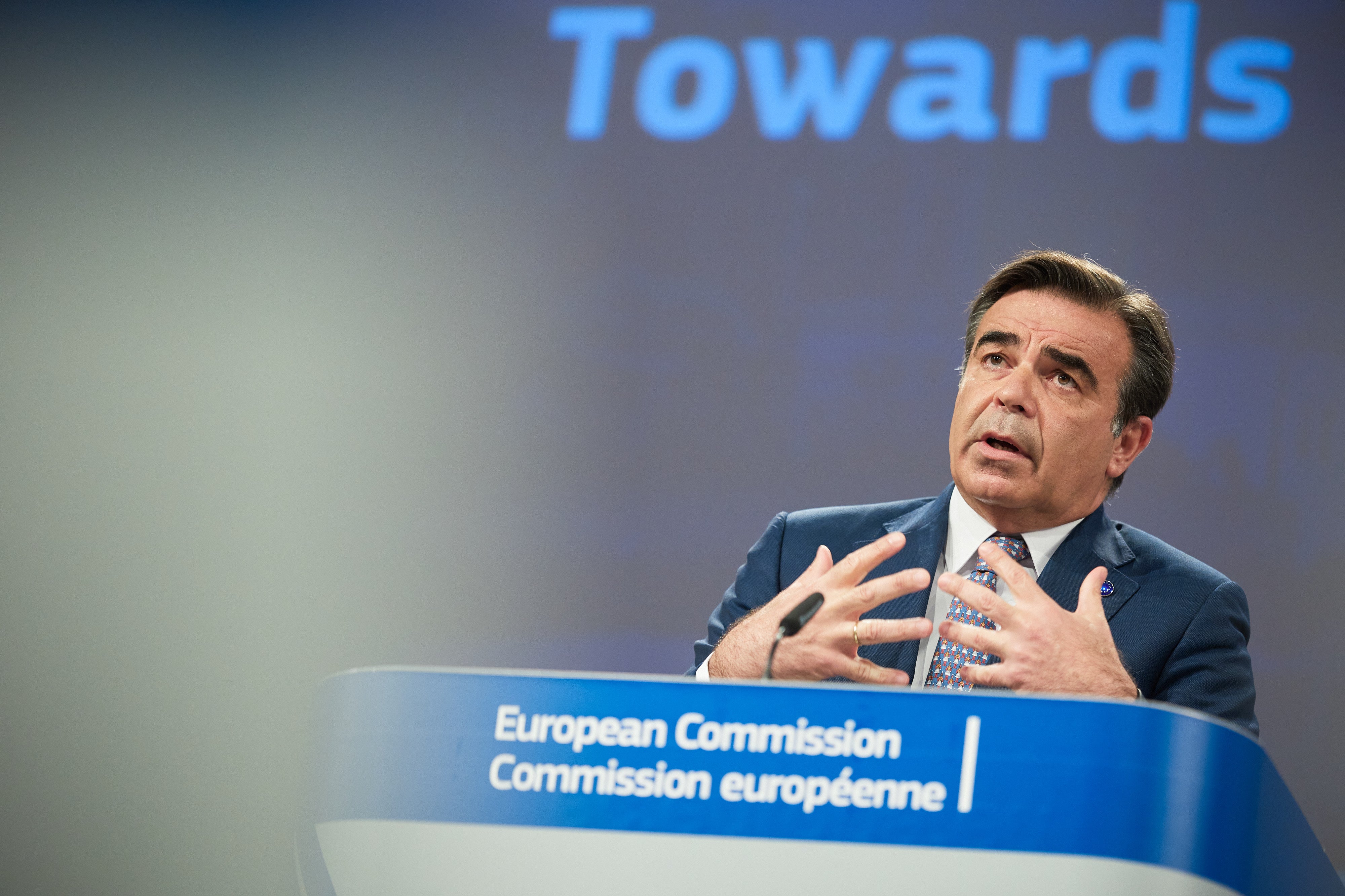 El vicepresidente de la Comisión Europea advierte que &amp;quot;siguen de cerca ...