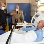 Tras regresar a Argel el pasado 2 de junio, el presidente argelino, Abdelmadjid Tebboune, visitó a Ghali en el hospital donde fue ingresado