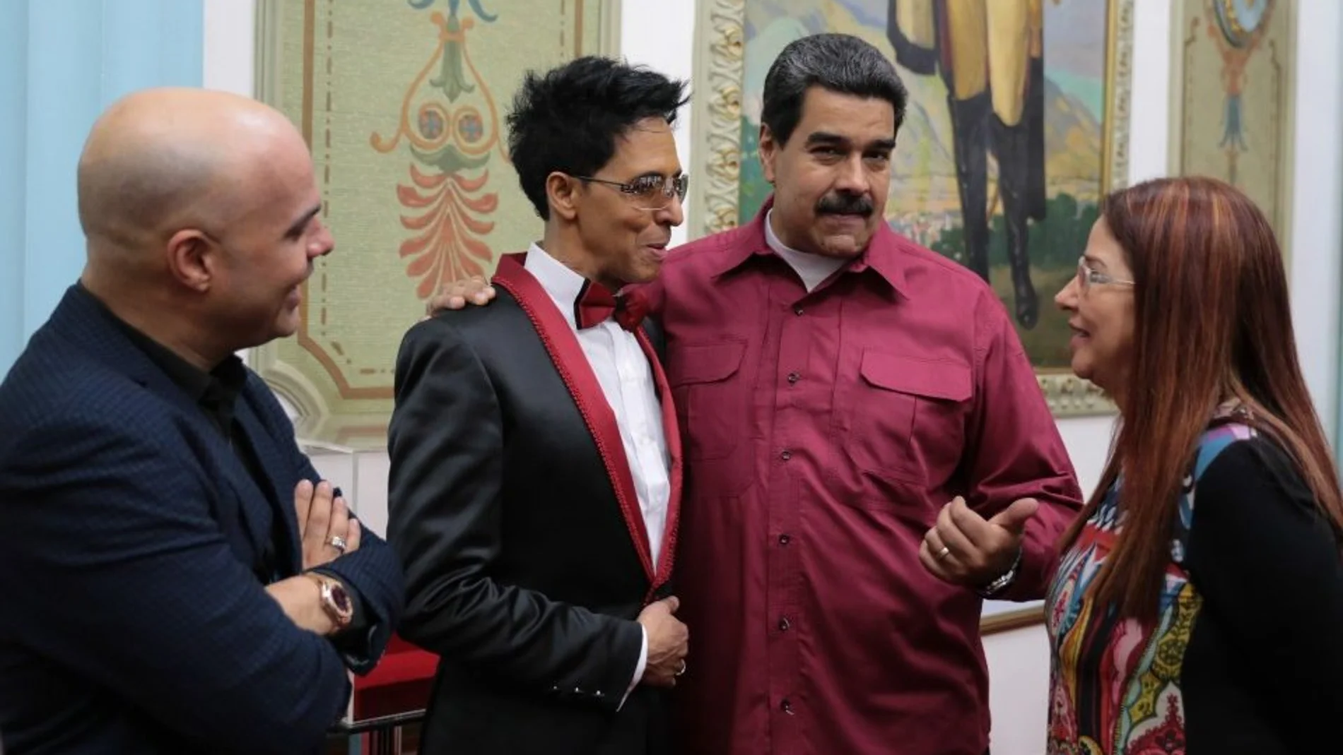 Bobby Cepeda con Maduro en Caracas