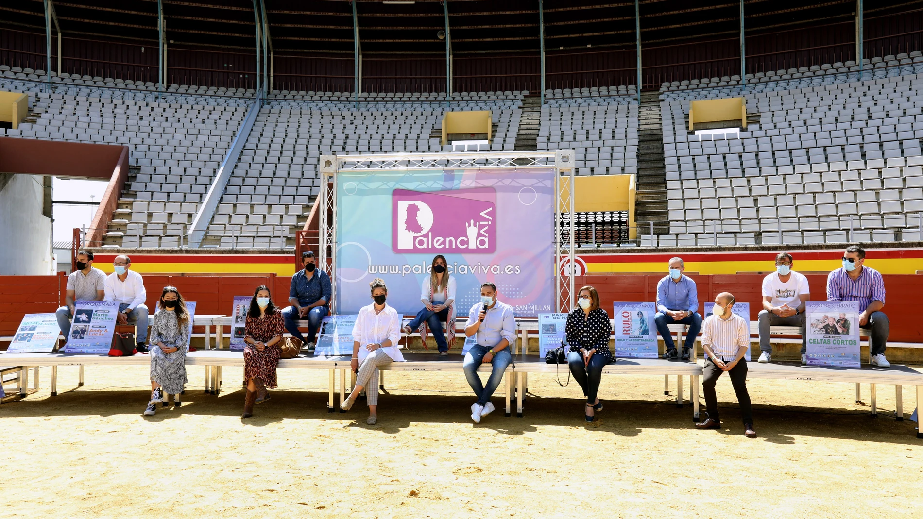 Presentación del Festival Palencia Viva, en la plaza de toros de Campos Góticos de la capital.