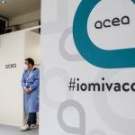 En Italia se han suministrado ya 64.716.190 dosis y 29,7 millones de personas ya ha recibido la pauta completa. EFE