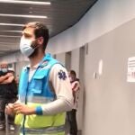 El divertido discurso de un sanitario que resuelve dudas a los recién vacunados en el Wanda