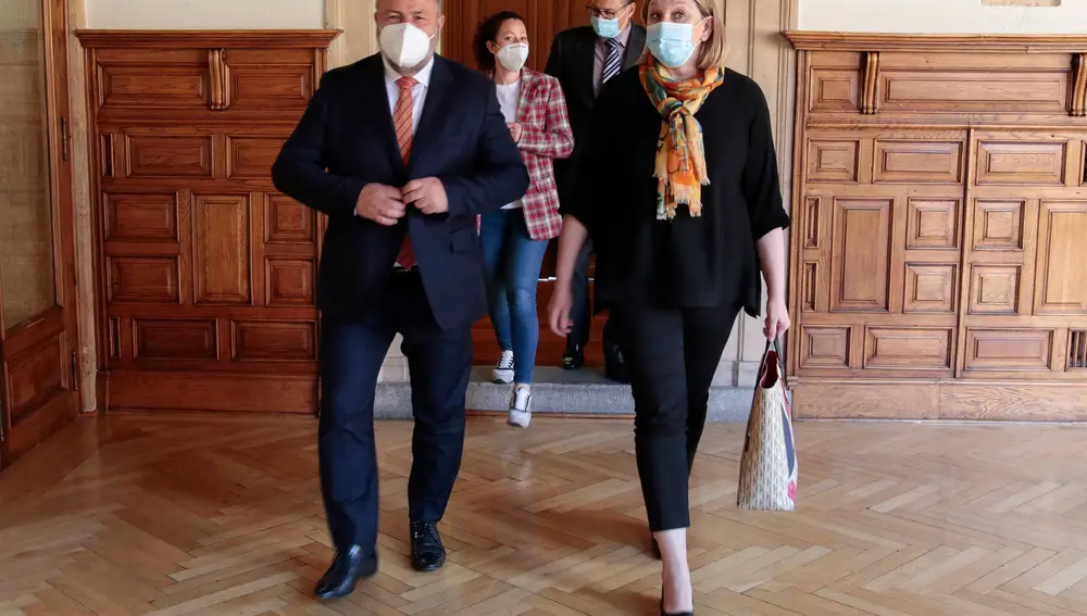 El presidente de la Diputación de León, Eduardo Morán, se reúne con la consejera de Familia e Igualdad de Oportunidades de la Junta de Castilla y León, Isabel Blanco