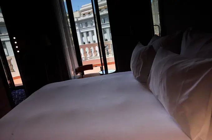 El hotel de las cámaras ocultas: averigua si te están grabando en tu habitación