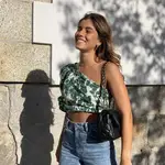 Sara Baceiredo con jeans y top/ Instagram @sarabace