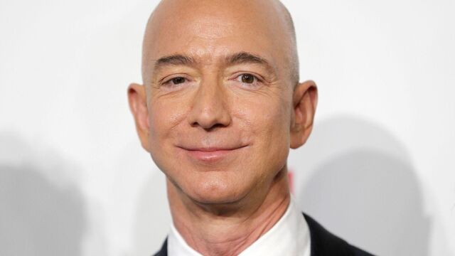 Jeff Bezos: "La reprogramación celular podría aumentar la esperanza de vida en 50 o 60 años".