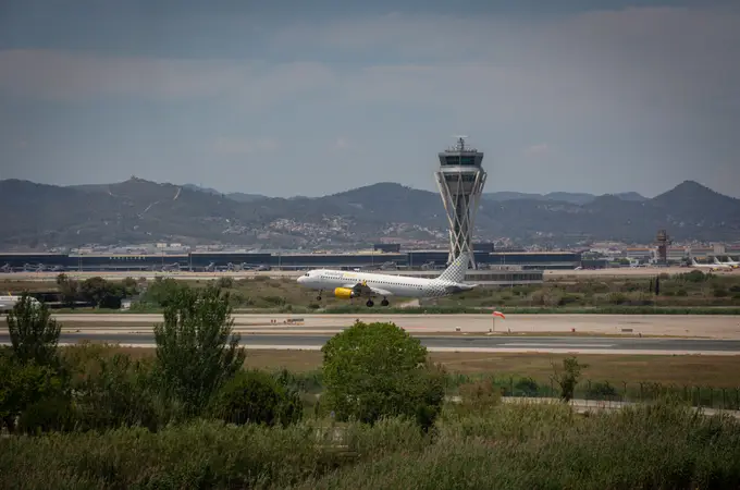 Recelos ante la propuesta de ampliar el aeropuerto de Barcelona con una pista sobre el mar