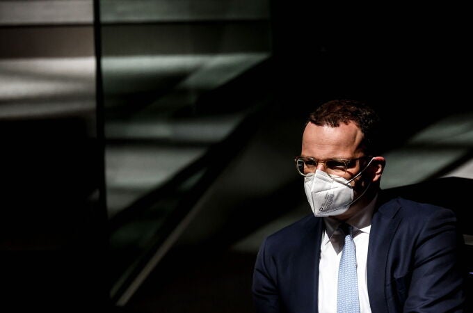 El ministro de Sanidad alemán, Jens Spahn, no intervino en el debate sobre las mascarillas defectuosas