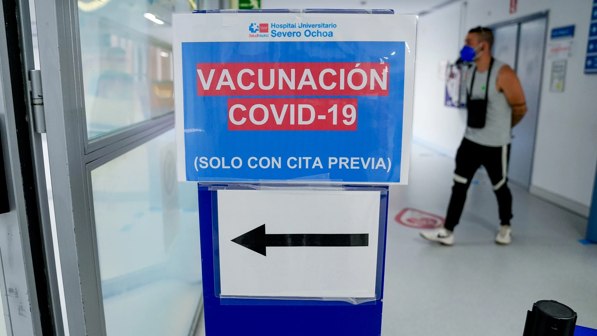 Señal del dispositivo de vacunación en el Hospital Severo Ochoa de Leganés, Leganés, Madrid, (España)