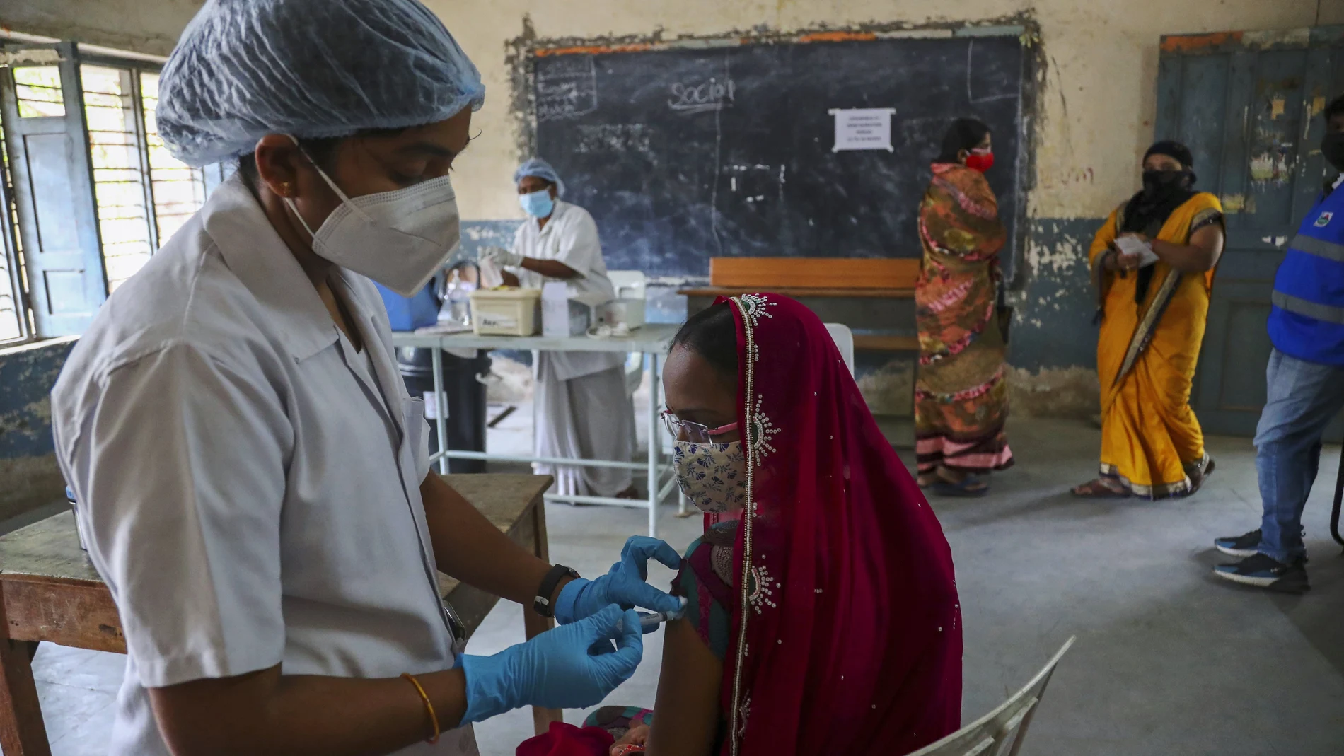 Vacunación contra la Covid-19 en Hyderabad, India