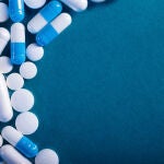 Pastillas blancas y azules