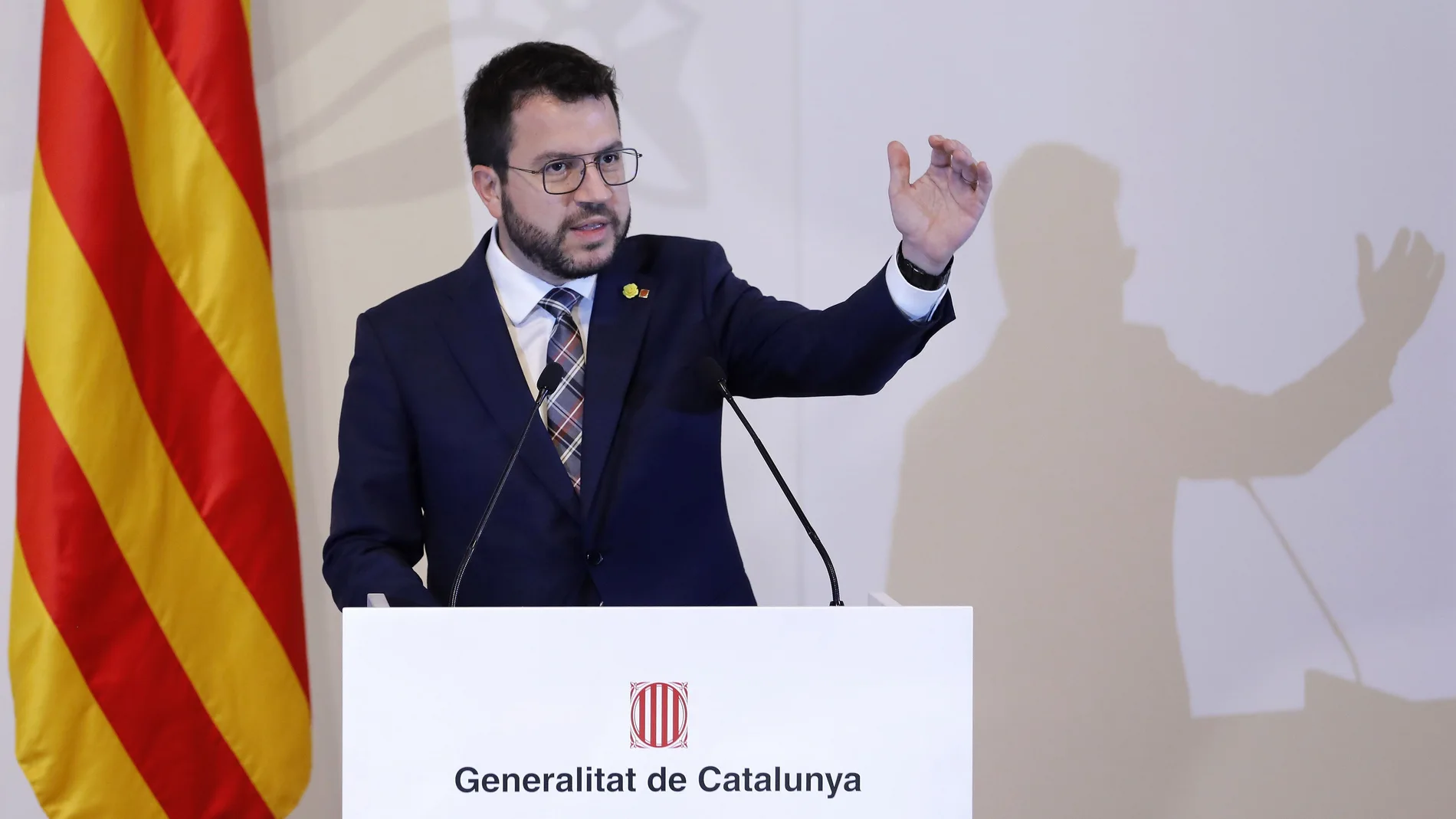 El president Pere Aragonès durante el acto en que el grupo de expertos creado por la Generalitat para diseñar la Cataluña de 2022
