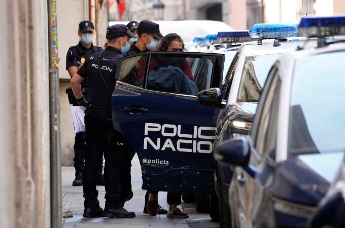 Diego 'El Cigala' saliendo detenido de comisaría