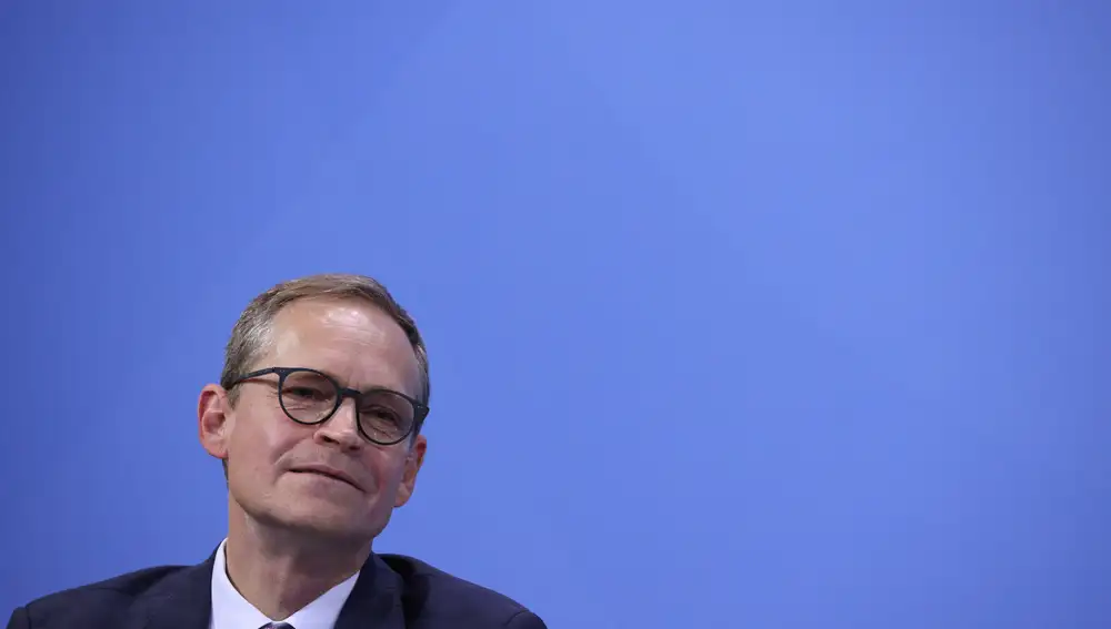 Berlin (Germany).- Berlin Governing Mayor Michael Mueller at a press conference after a meeting of the German Chancellor with the heads of Germany's federal states, in Berlin, Germany, 10 June 2021. (Alemania) EFE/EPA/CHRISTIAN MARQUARDT / POOL