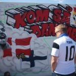 Un grafiti con deseos de recuperación para Eriksen