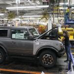 Ford vuelve a la producción en Almussafes tras una semana de parón en las plantas de vehículos y motores