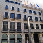 La fachada del Ayuntamiento de Girona