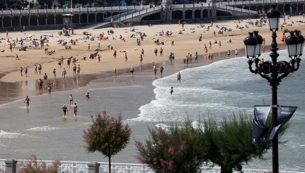 Vista de la playa de La Concha de San Sebastián a 15 d junio de 2021