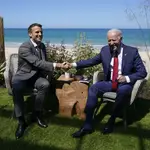 Joe Biden y Emmanuel Macron en la cumbre del G-7