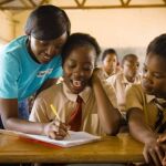 CAMFED se encarga de empoderar a niñas africanas a través de su educación