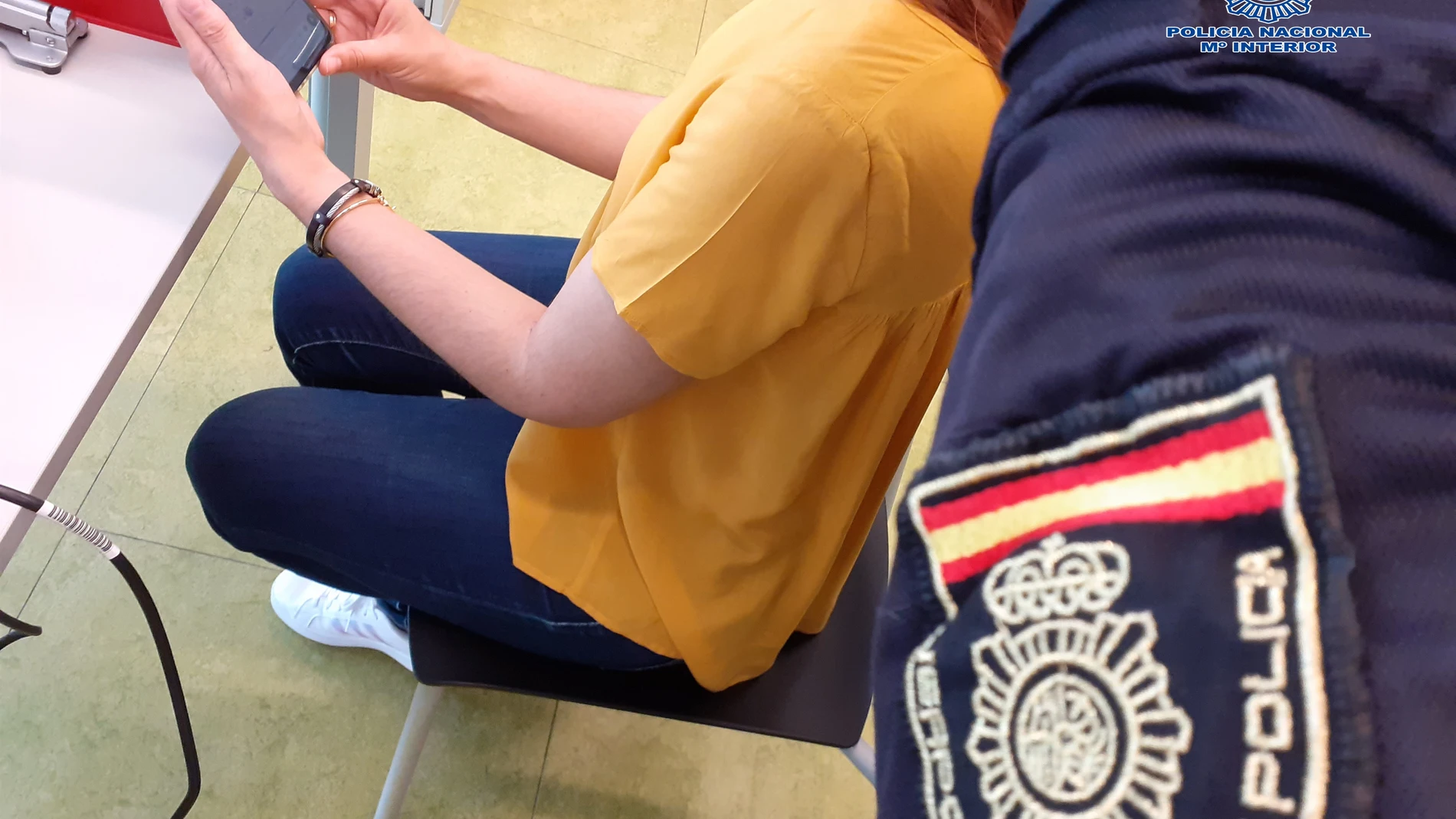 Detenido en Valencia tras difundir imágenes de contenido sexual de una amiga