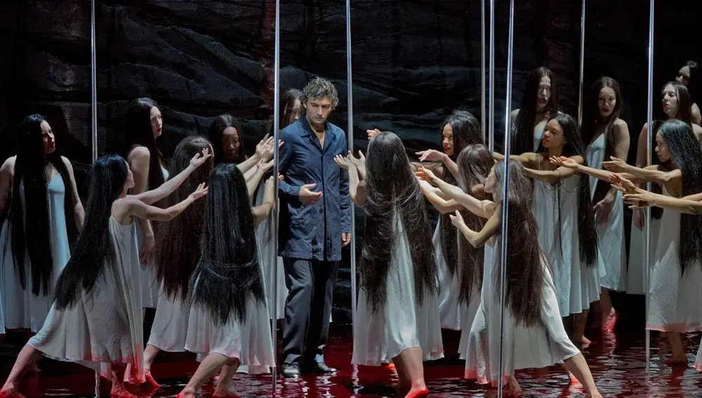 Una sangrienta imagen de "Parsifal", tal y como fue representada en el MET de Nueva York