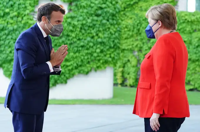 ¿Los españoles prefieren a Merkel o a Macron?