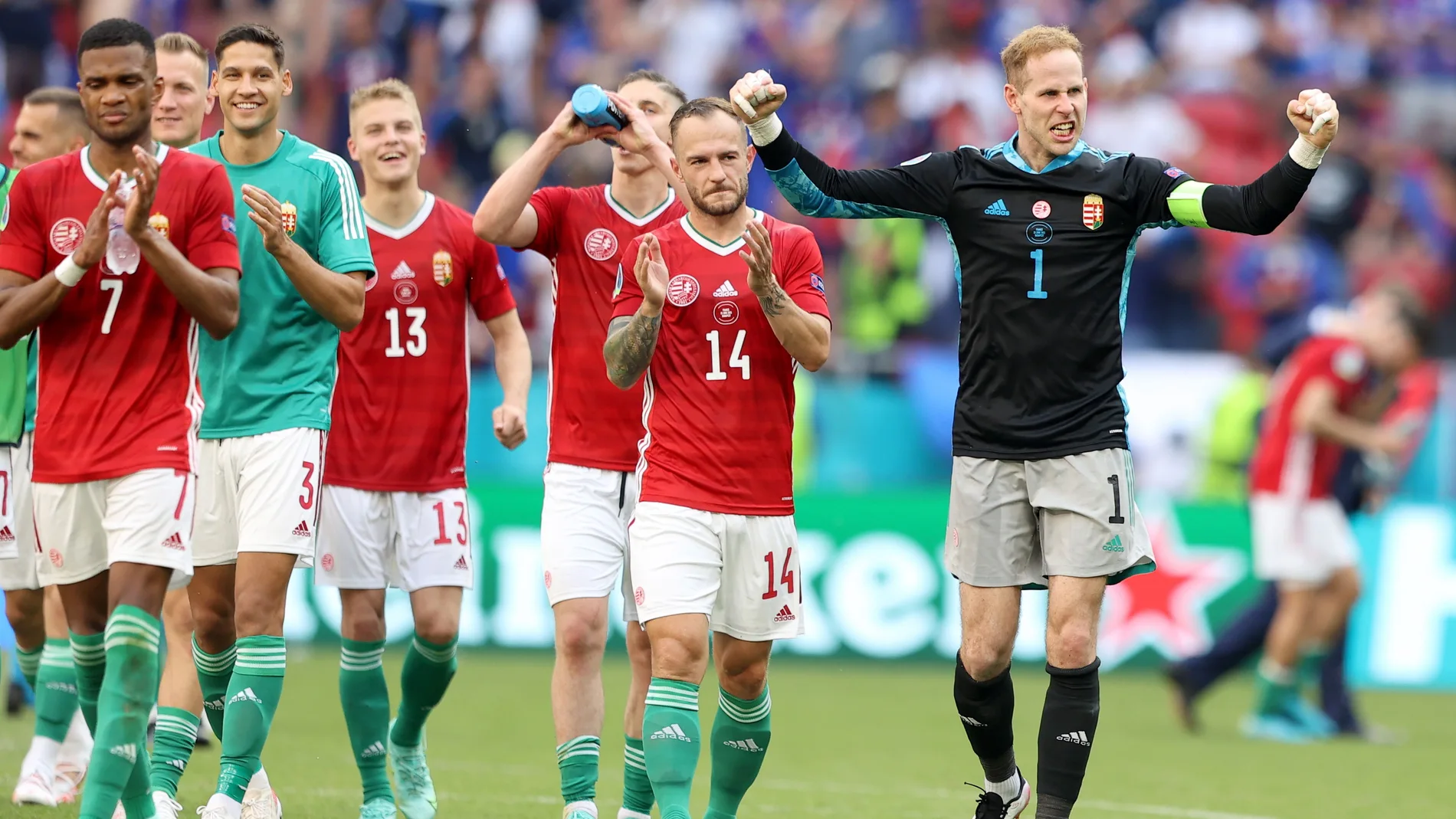 La selección de Hungría celebra su empate ante Francia en la primera fase de la Eurocopa