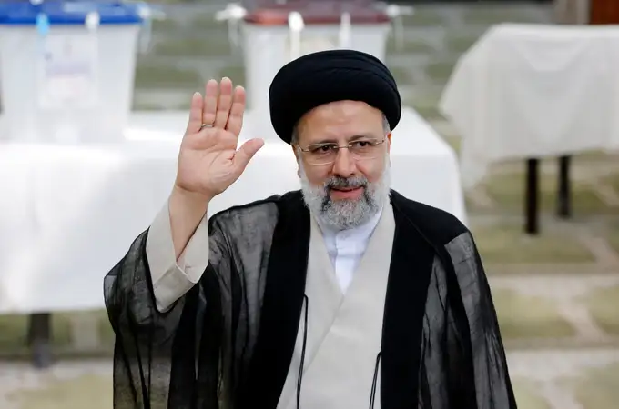 Aplastante victoria del ultraconservador Ebrahim Raisi en Irán