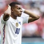 El futuro de Kylian Mbappé parece que se aleja del PSG.
