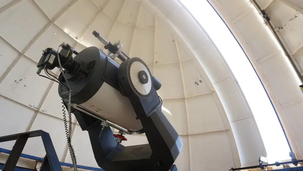 Telescopio Meade LX200 16&quot; (Autoría Paula G. Notario)