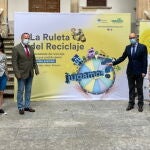 Javier Iglesias, presidente de la Diputación de Salamanca, presenta la iniciativa "La Ruleta del Reciclaje"