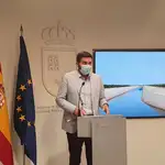 El consejero Antonio Luengo durante la rueda de prensa de balance de las modificaciones del Trasvase Tajo-Segura anunciadas por el Gobierno de España