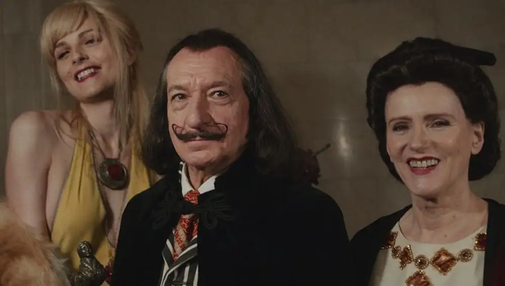 Ben Kingsley caracterizado como Salvador Dalí en su nuevo proyecto