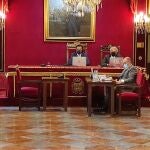 El alcalde de Granada, Luis Salvador, y su teniente de alcalde, José Antonio Huertas