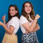 Carolina Iglesias y Victoria Martín presentan el exitoso podcast "Estirando el chicle"