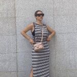 Alba Díaz con vestido estampado de Andres Sarda y zapatillas/ Instagram @albadiazmartin