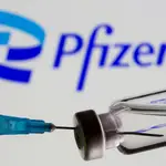 Pfizer solicitará la autorización de la Administración de Medicamentos y Alimentos de Estados Unidos (FDA) para administrar una tercera dosis de refuerzo de su vacuna