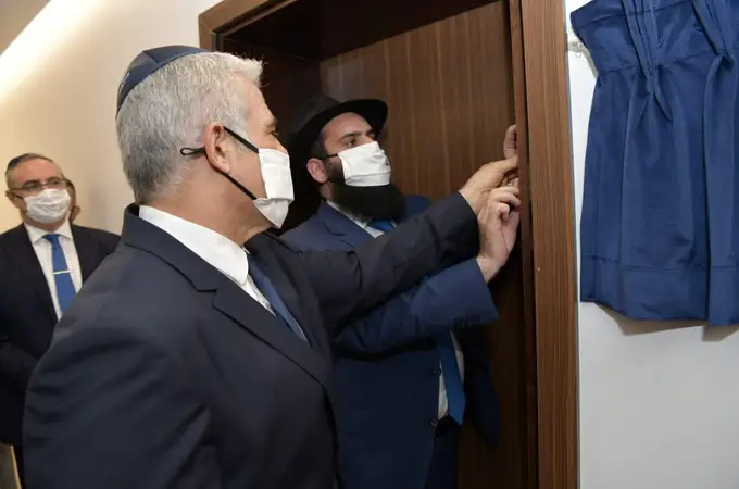 Lapid inaugura la Embajada de Israel en Emiratos Árabes Unidos