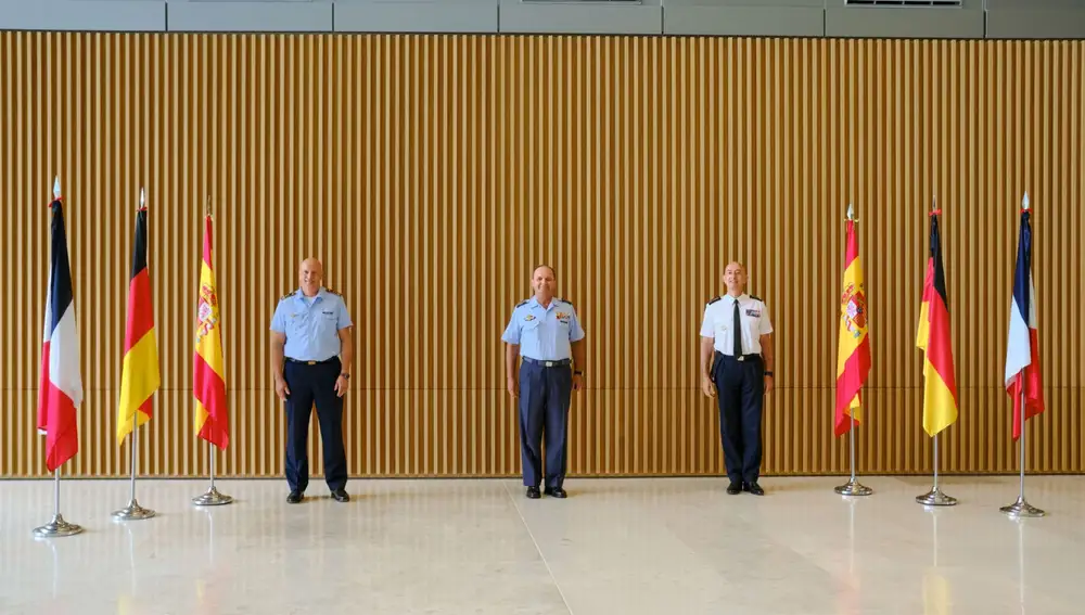 Los jefes de las fuerzas aéreas de Alemania España y Francia en un encuentro sobre el FCAS.