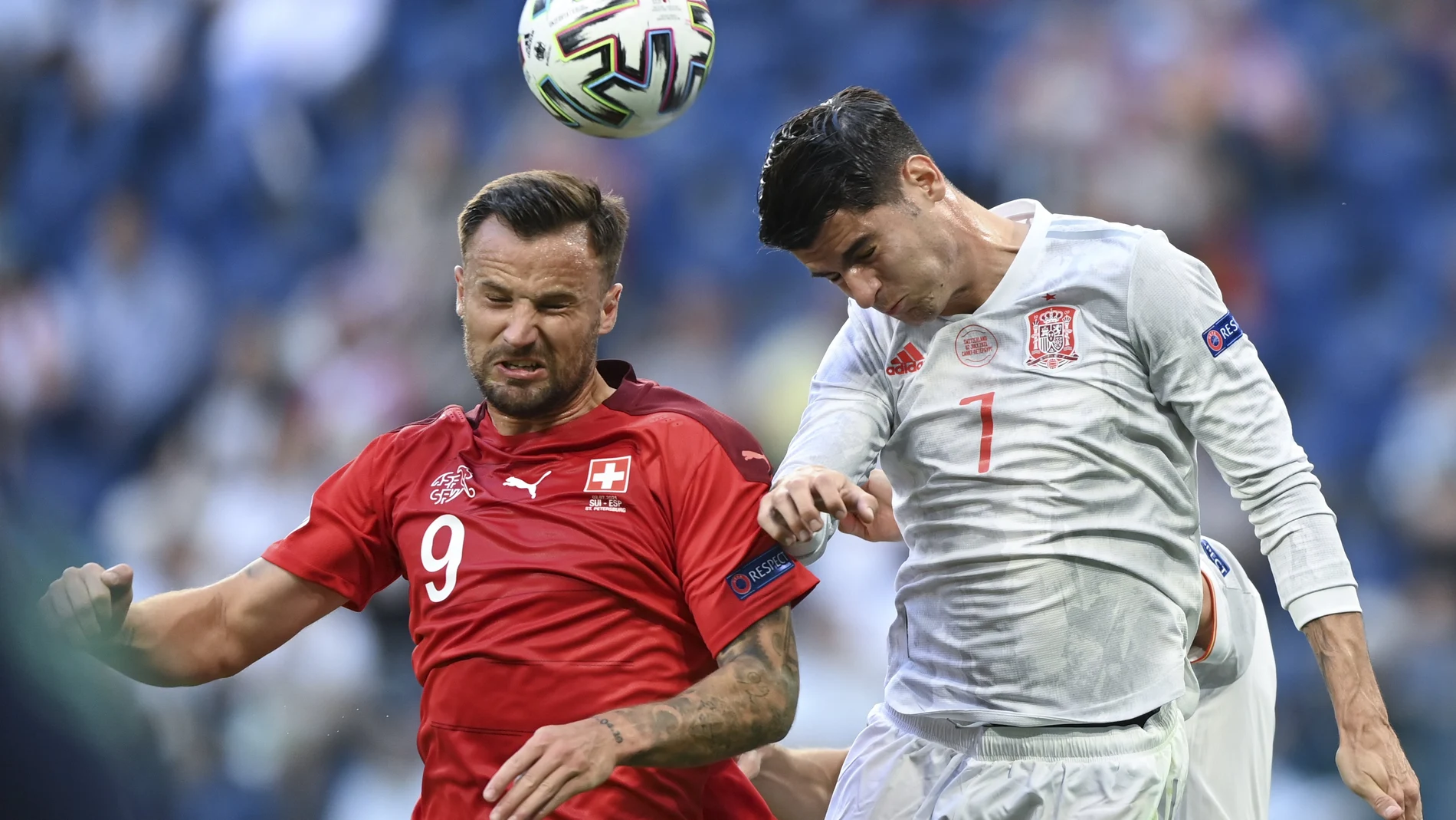 Haris Seferovic con Suiza frente a España.