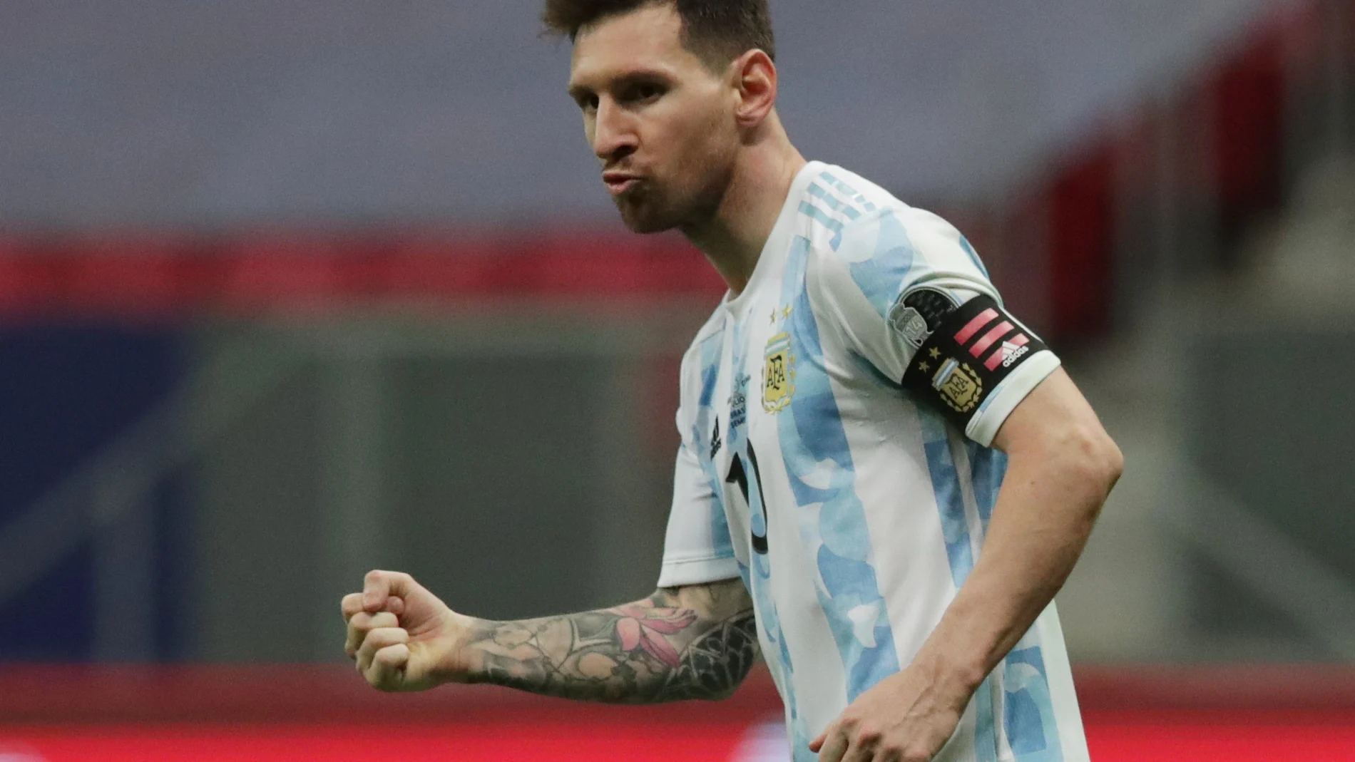 Leo Messi jugará el sábado con Argentina la final de la Copa América contra Brasil y Neymar.
