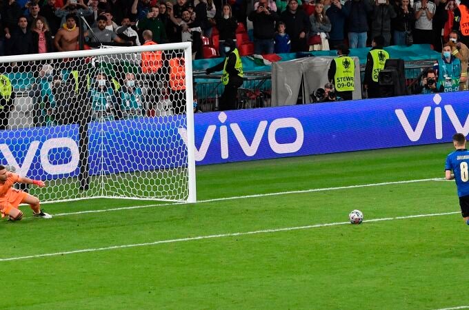 Jorginho marcó el penalti definitivo de Italia, el que les clasificó para la final de la Eurocopa