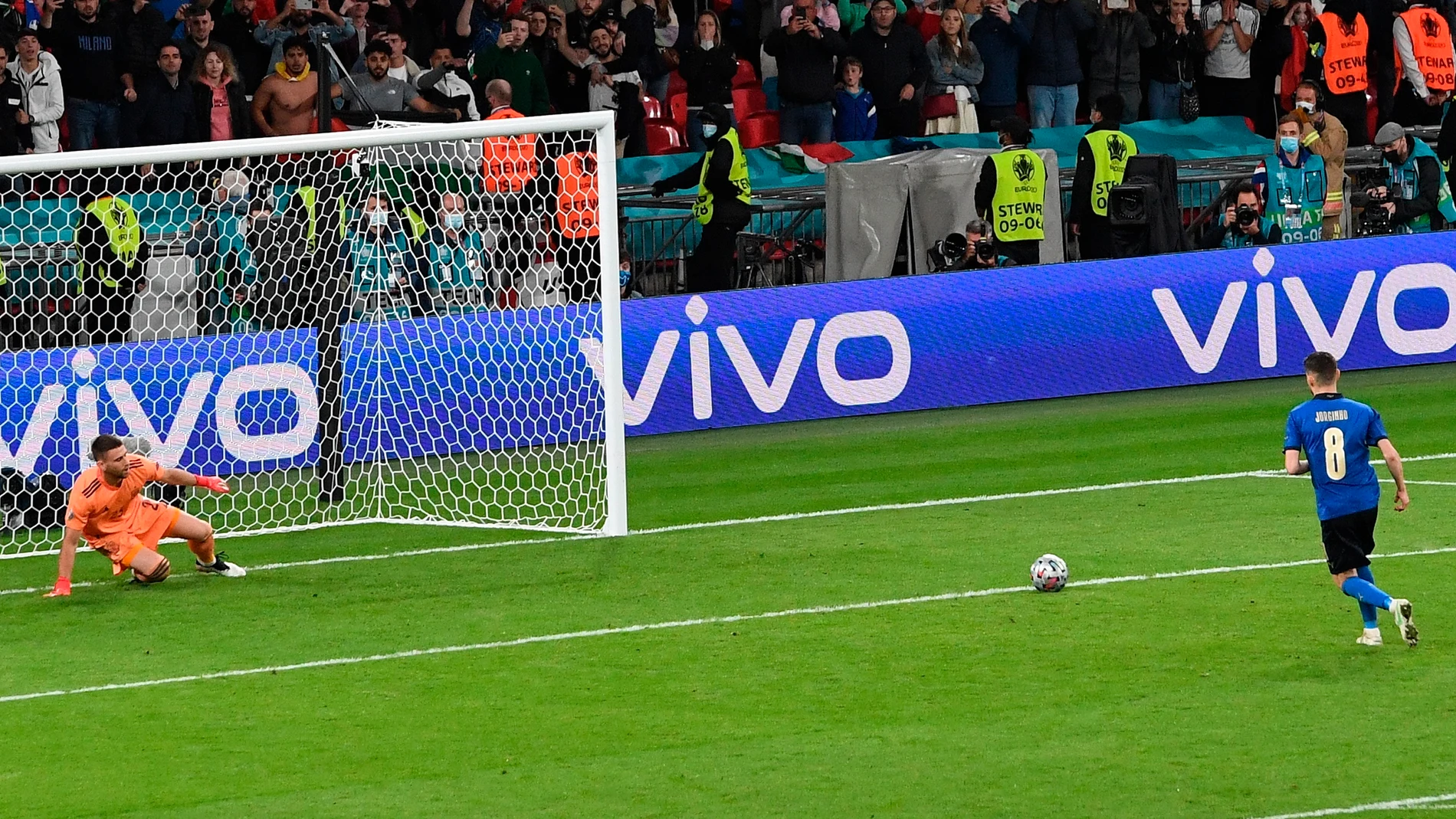 Jorginho marcó el penalti definitivo de Italia, el que les clasificó para la final de la Eurocopa
